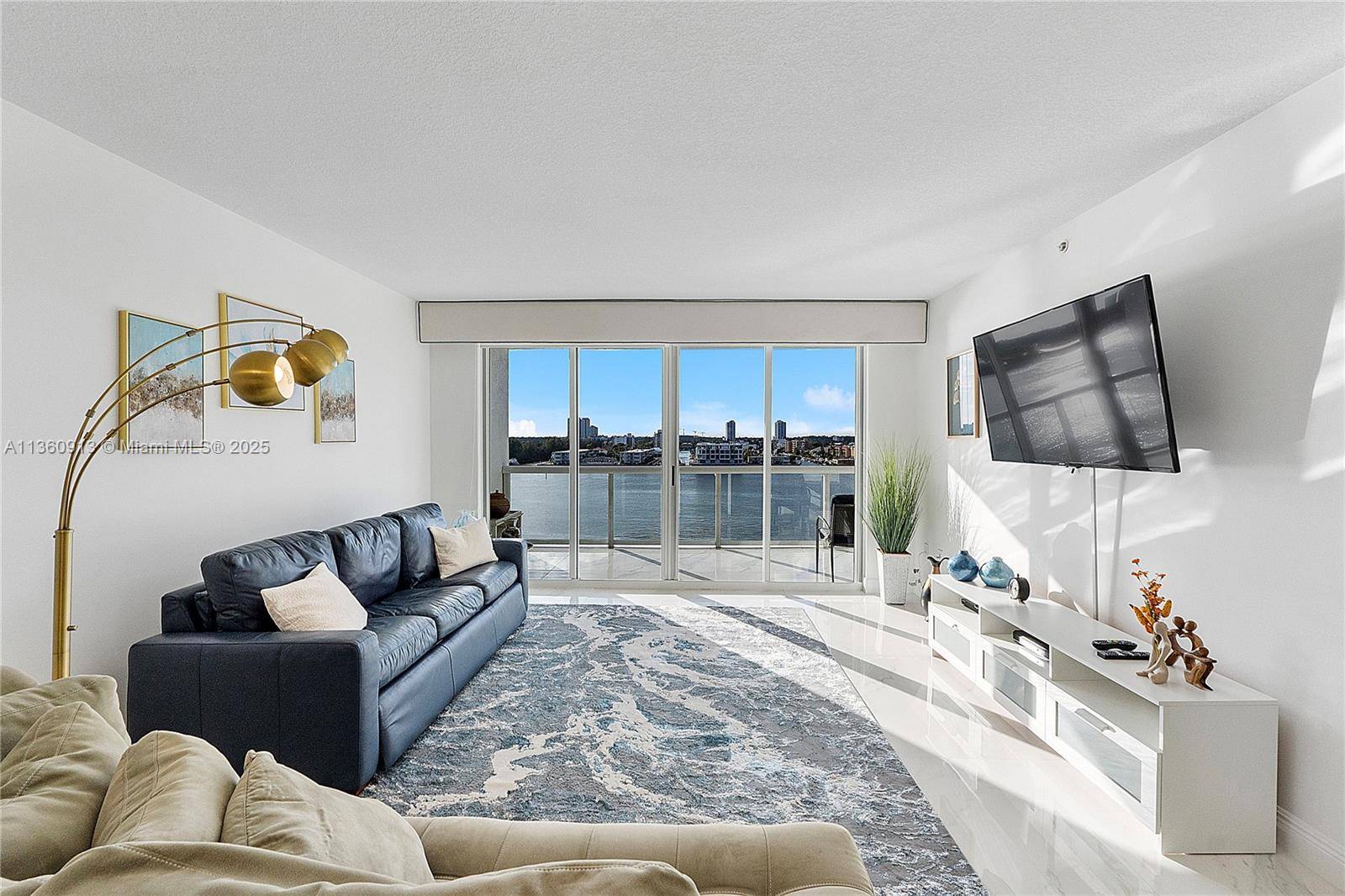 17050 N Bay RdSunny Isles Beach - Condo/Co-Op/Seasonal,Condo condo unit 807 - picture