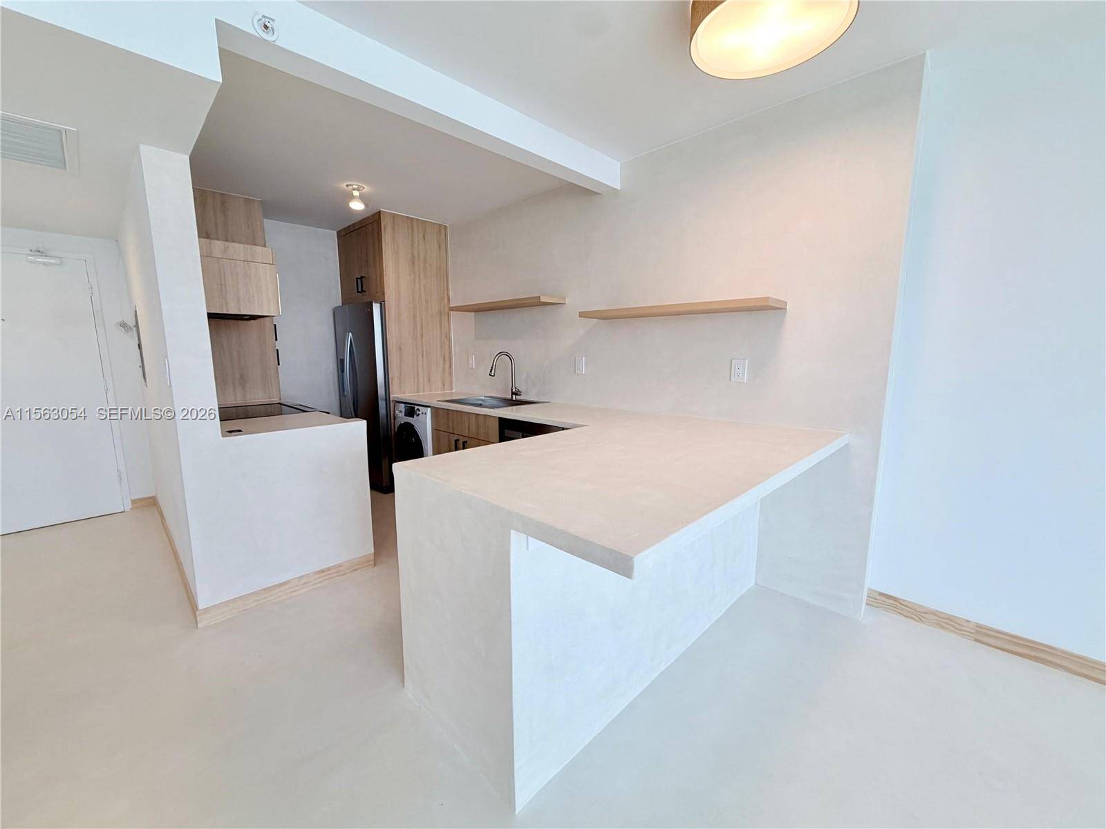 100 Lincoln RdMiami Beach - Apartments-Annual,Condo condo unit 1241 - picture