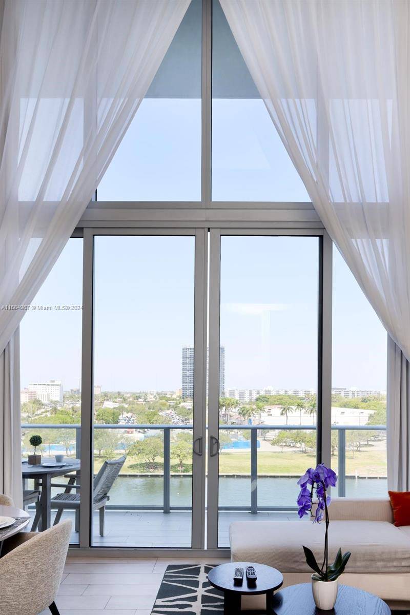 4010 S Ocean DrHollywood - Apartments-Seasonal,Condo condo unit R504 - picture