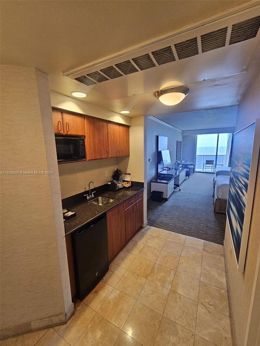 18001 Collins AveSunny Isles Beach - Condo-Hotel,Condo condo unit 2610 - picture