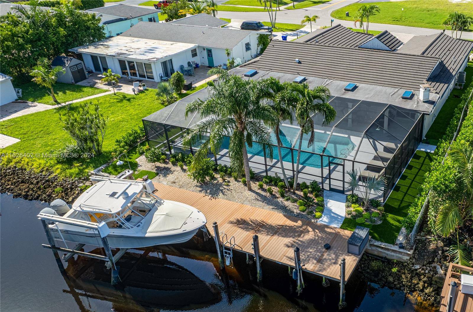 1575 Osprey AveNaples - picture