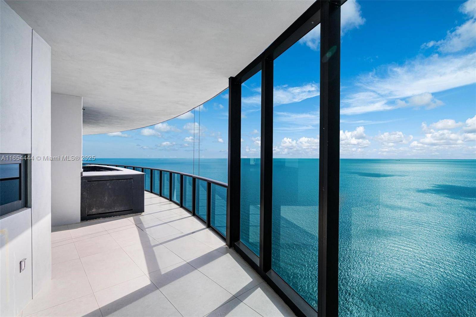 18555 Collins AveSunny Isles Beach - Condo/Co-Op/Annual,Condo condo unit 5001 - picture