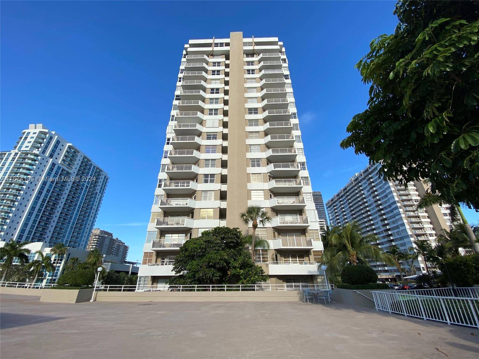 1965 S Ocean DrHallandale Beach - Condo 5+ Stories,Condo condo unit 4D - picture