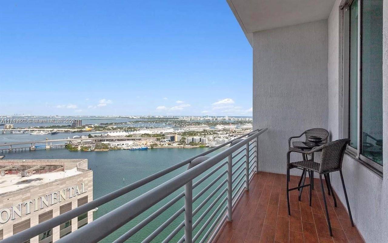 335 S Biscayne BlvdMiami - Condo 5+ Stories,Condo condo unit UPH02 - picture