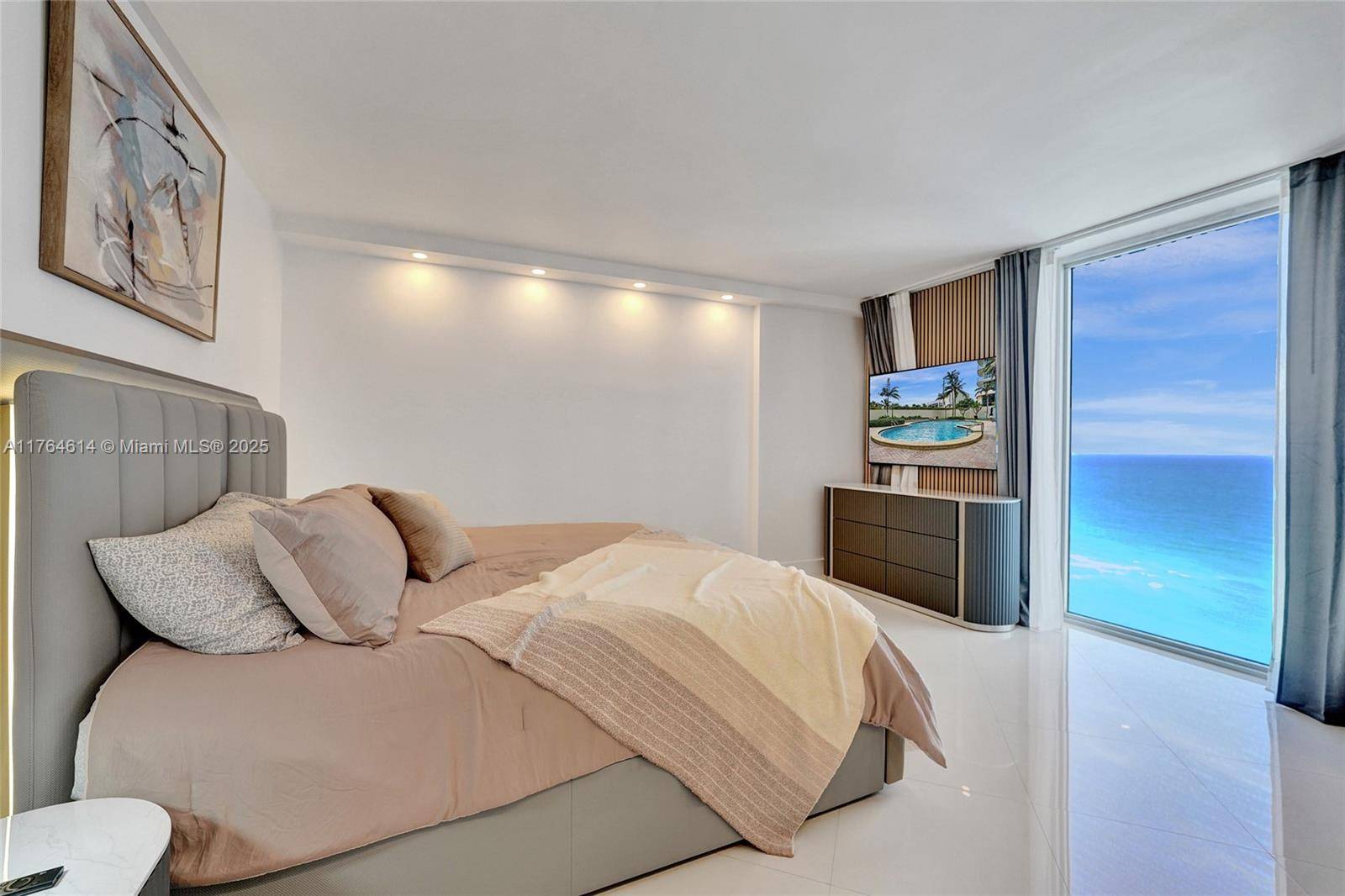 4001 S Ocean DrHollywood - Condo/Co-Op/Seasonal,Condo condo unit 16P - picture
