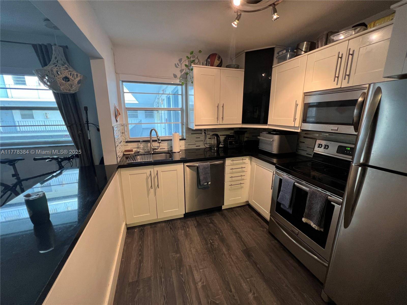 221 Meridian AveMiami Beach - Condo 1-4 Stories,Condo condo unit 206 - picture