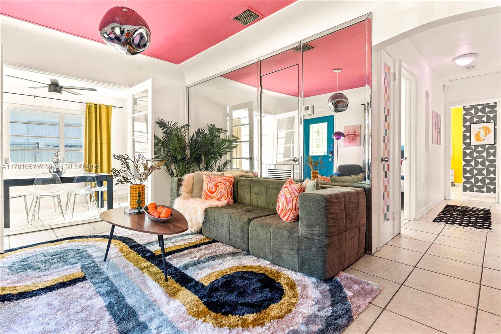 260 NE 45th StMiami - picture