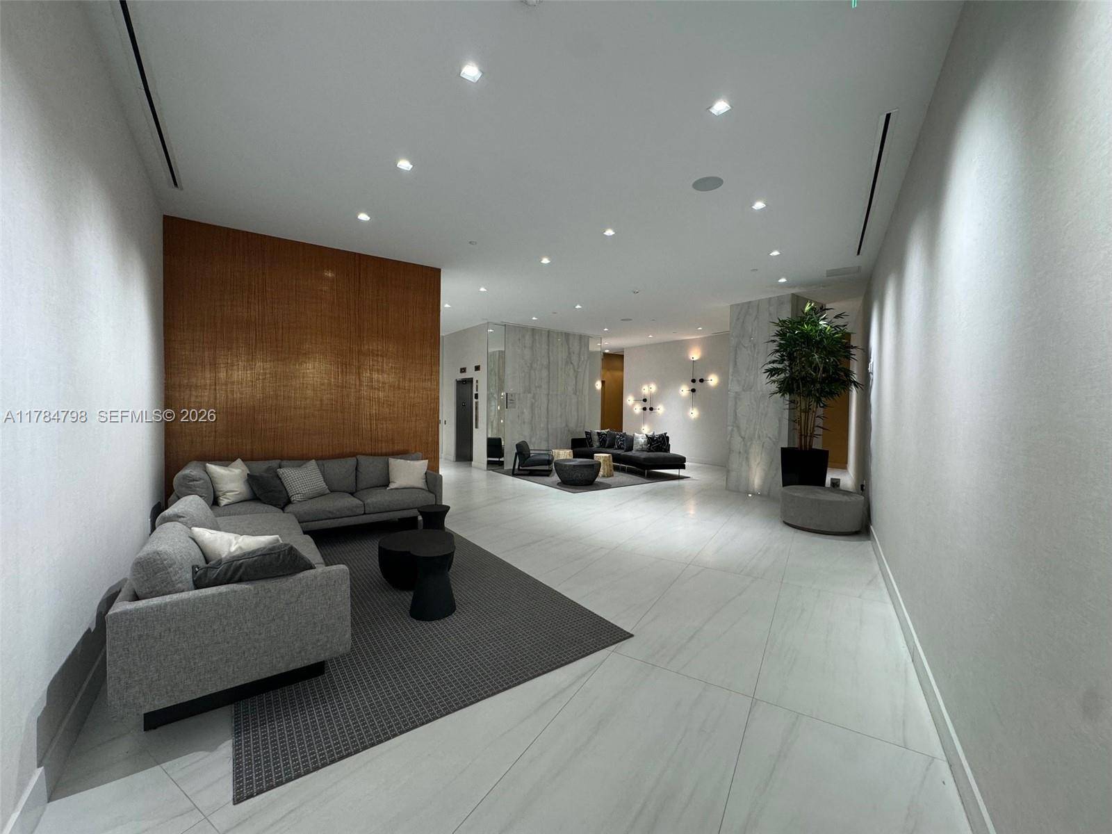 17550 Collins AveSunny Isles Beach - Condo/Co-Op/Annual,Condo condo unit 1005 - picture