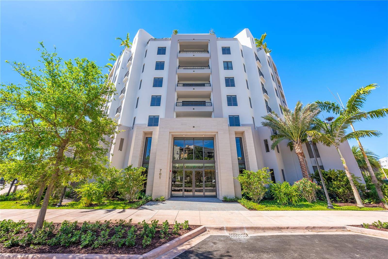 701 Valencia AveCoral Gables - Condo/Co-Op/Annual,Condo condo unit 405 - picture