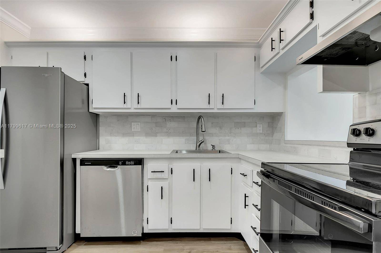 8000 SW 81st DrMiami - Condo 1-4 Stories,Condo condo unit 103 - picture