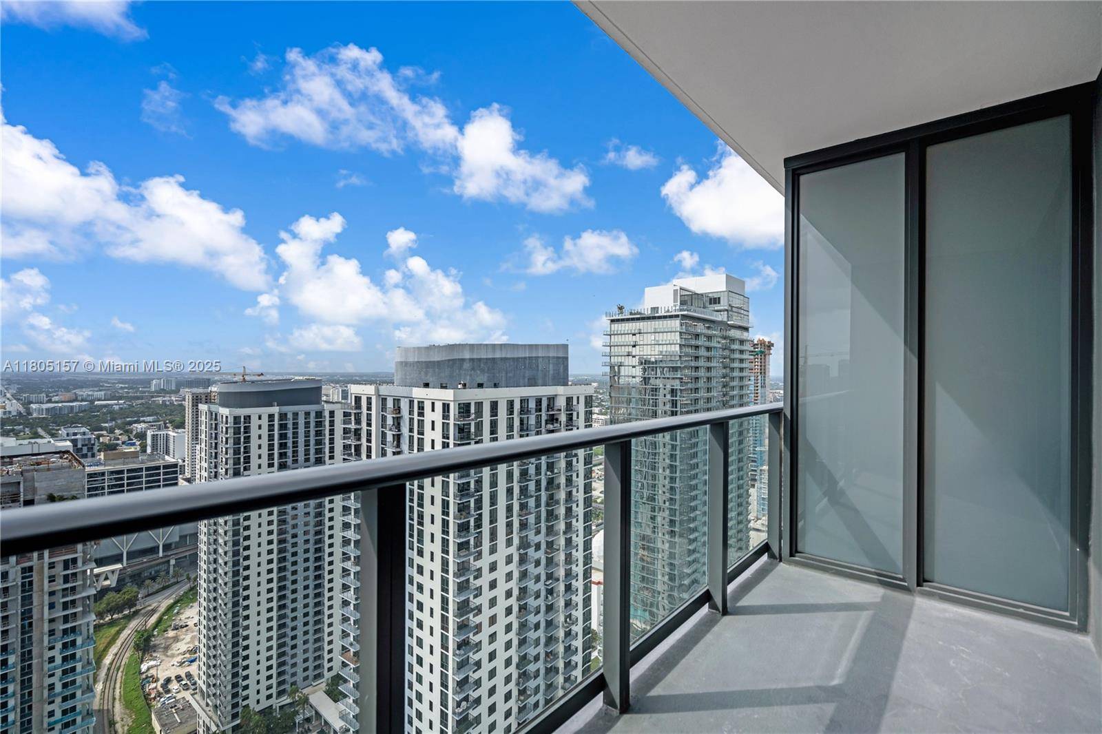 601 NE 1stMiami - Condo/Co-Op/Seasonal,Condo condo unit 4204 - picture