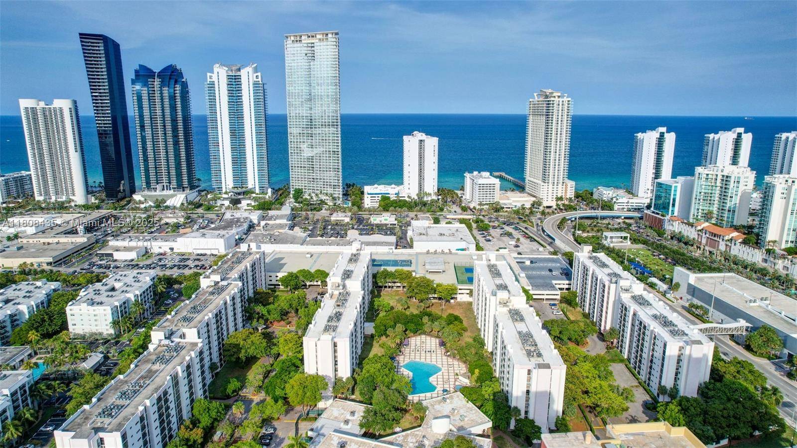 16919 N Bay RdSunny Isles Beach - Condo 5+ Stories,Condo condo unit 521 - picture