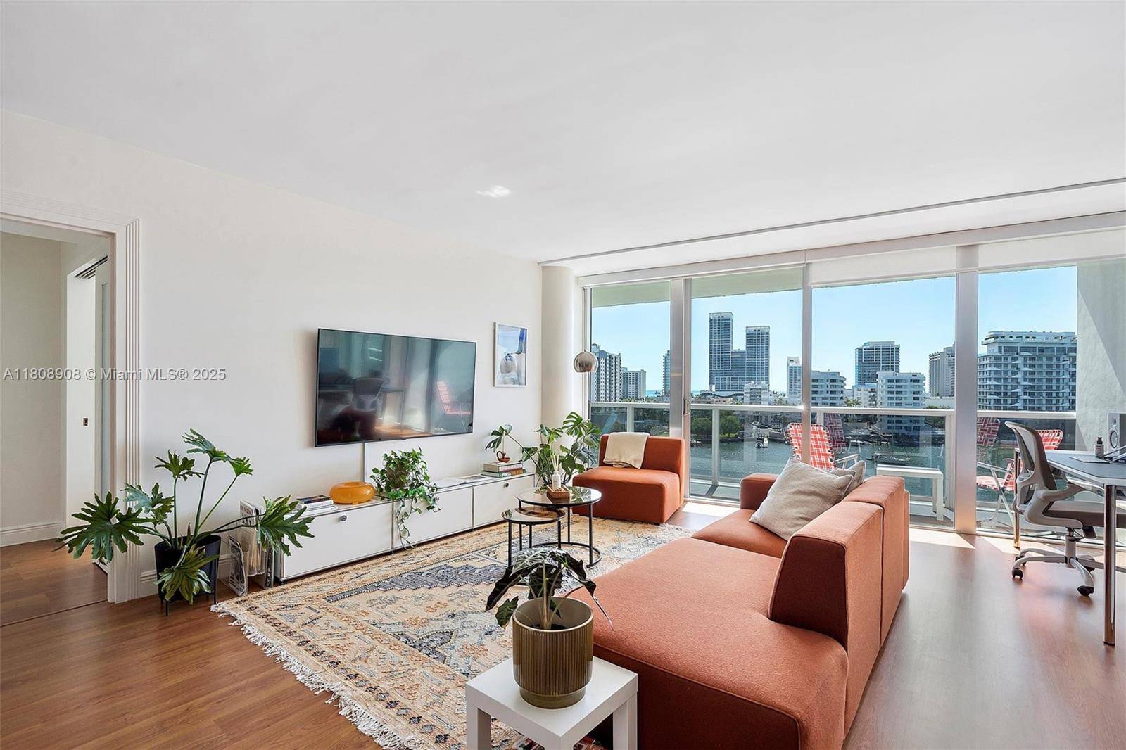 900 Bay DrMiami Beach - Condo 5+ Stories,Condo condo unit 716+Dock Slip available - picture