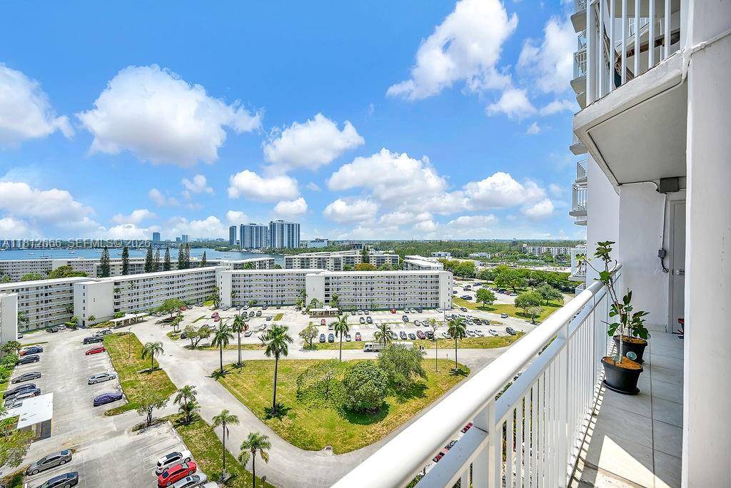 18041 Biscayne BlvdAventura - Condo 5+ Stories,Condo condo unit 1201 - picture