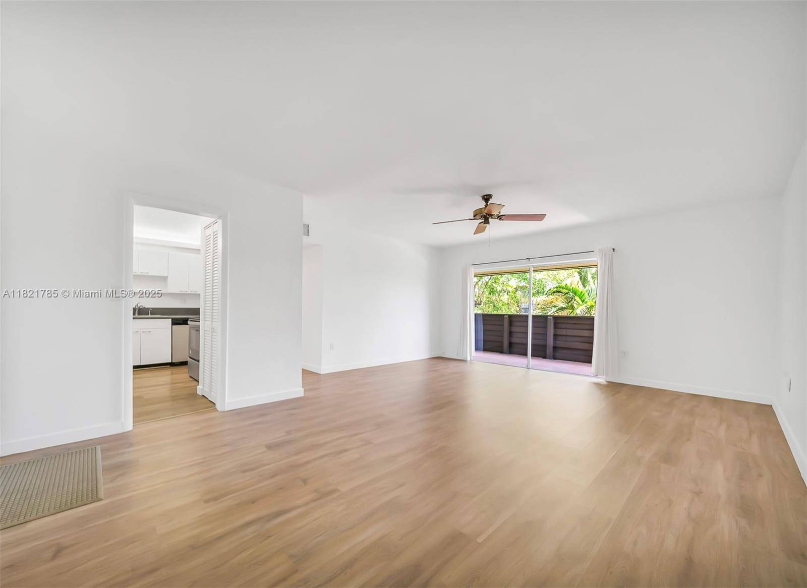 8335 SW 72nd AveMiami - Condo 1-4 Stories,Condo condo unit 315D - picture