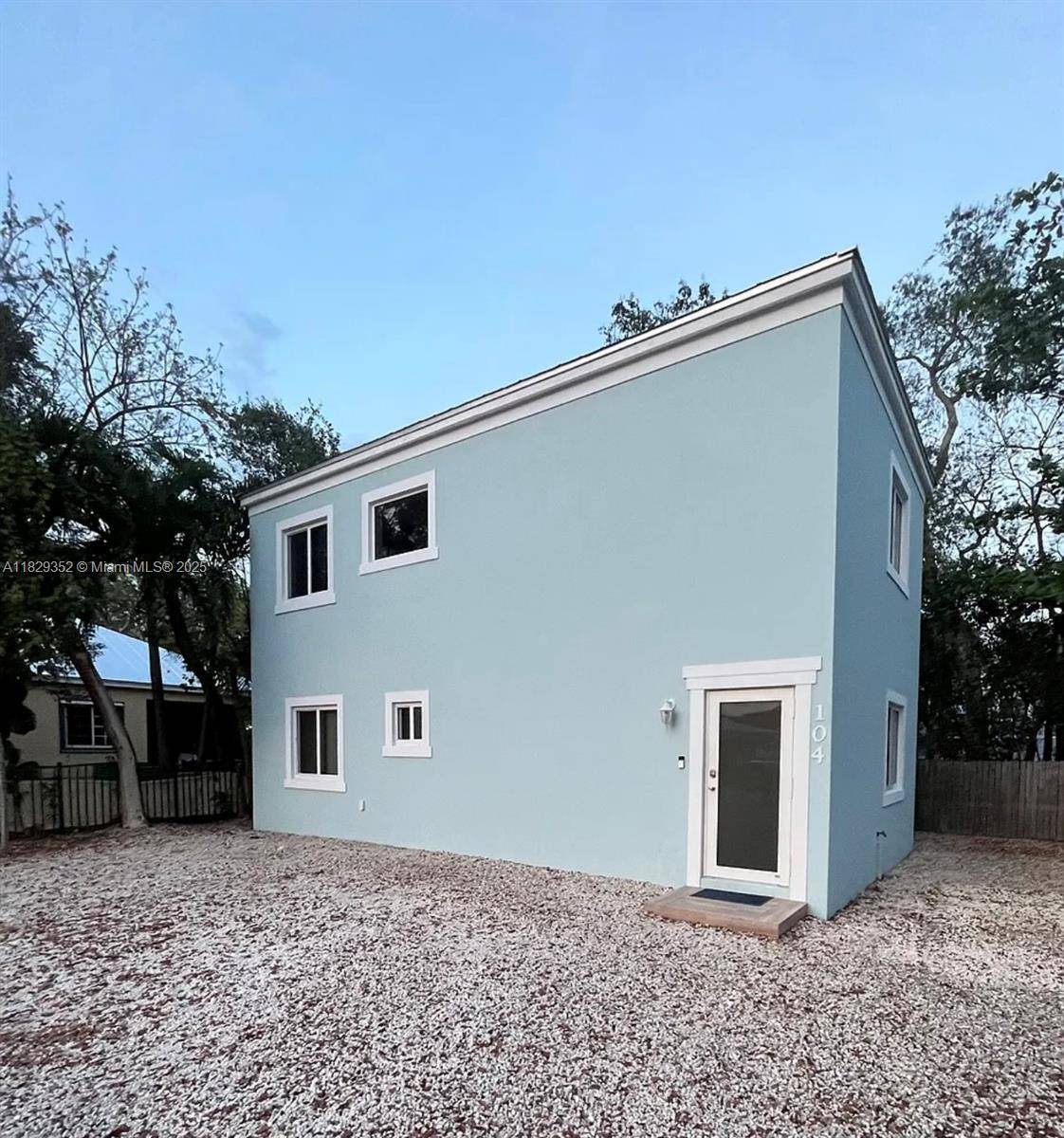 104 Poinciana DrKey Largo - Single Family-Annual,House condo unit 104 - picture