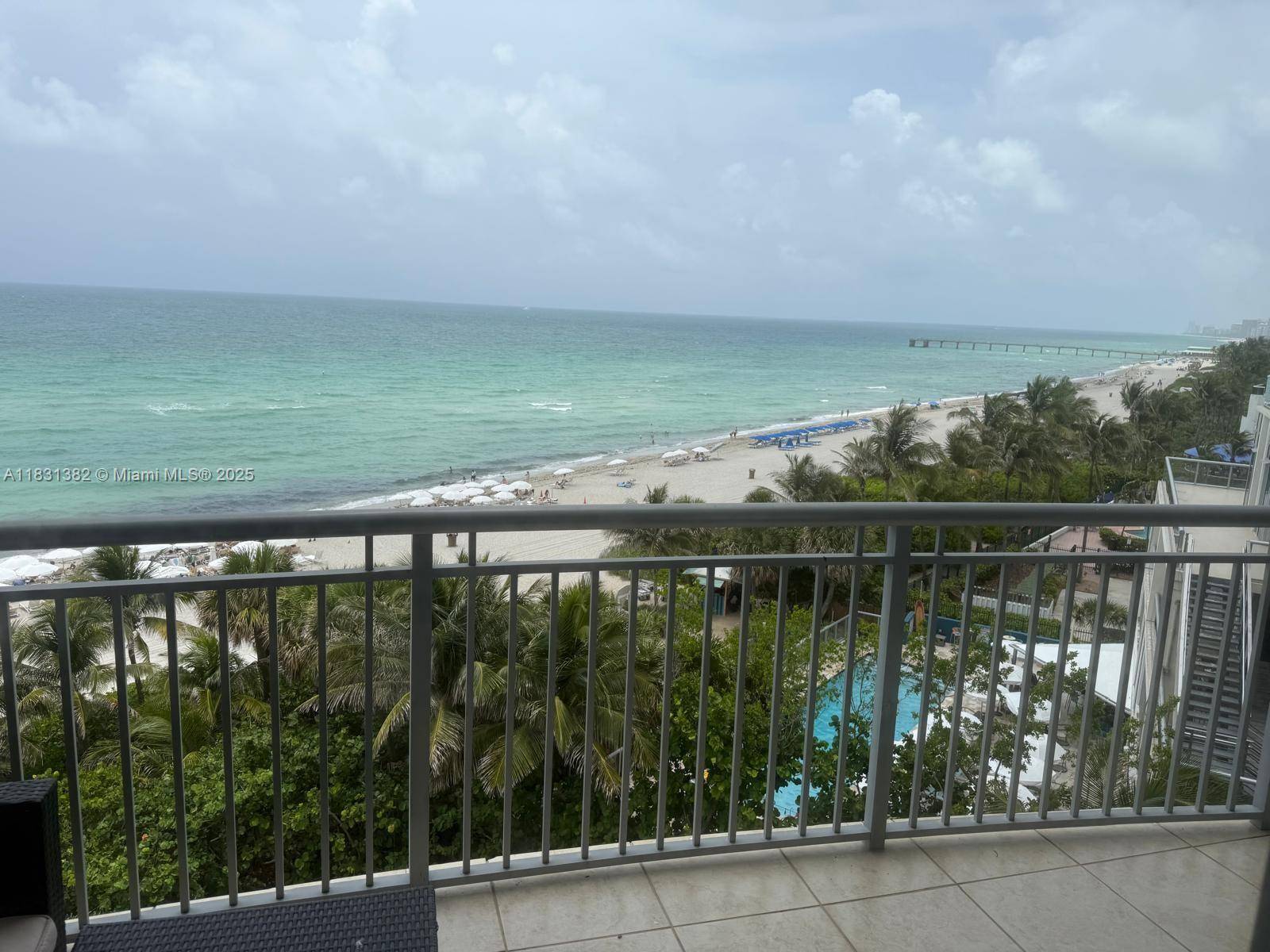 17375 Collins AveSunny Isles Beach - Condo/Co-Op/Seasonal,Condo condo unit 702 - picture