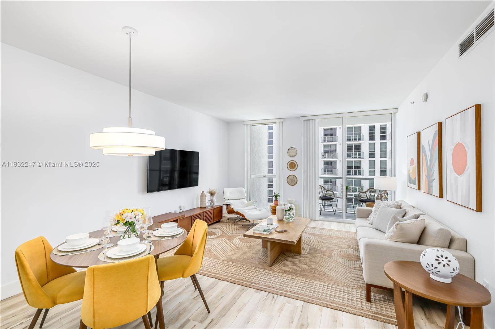 253 NE 2nd StMiami - Condo/Co-Op/Annual,Condo condo unit 1606 - picture