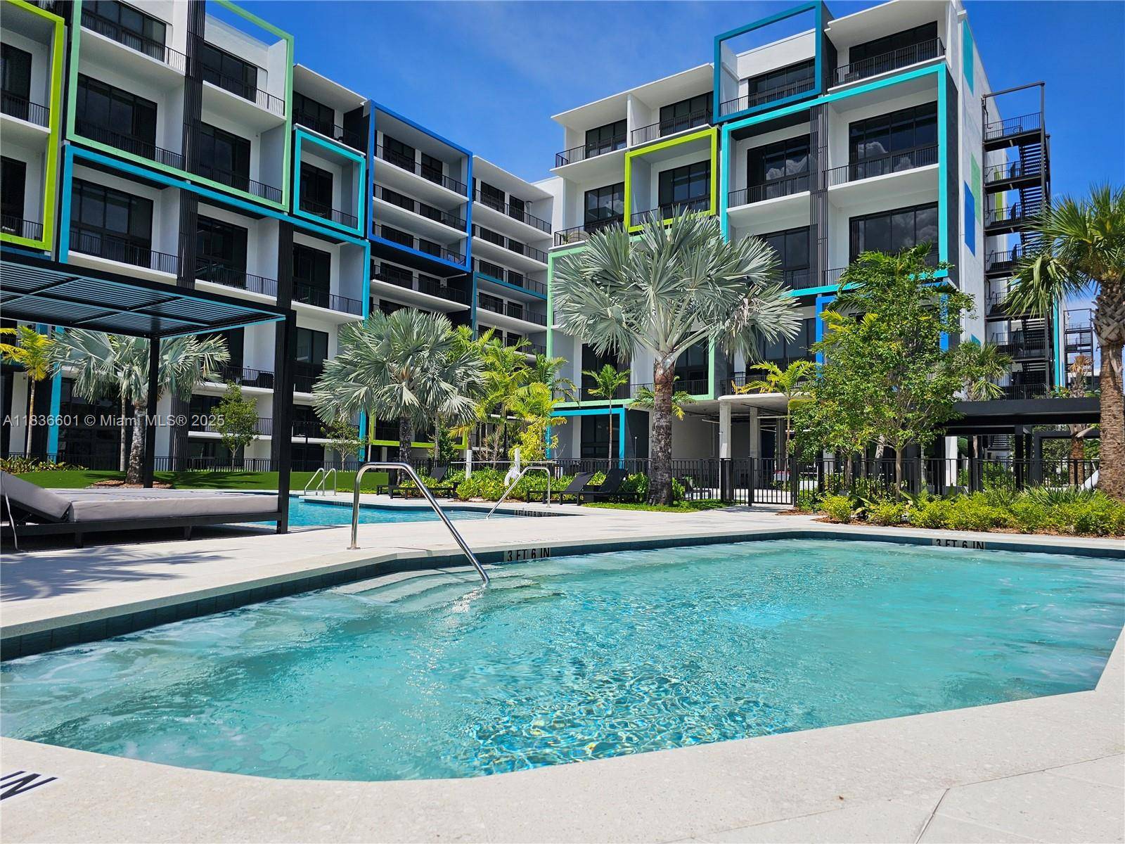 4400 Sunrise BlvdPlantation - Pixl condo unit T-1 - picture