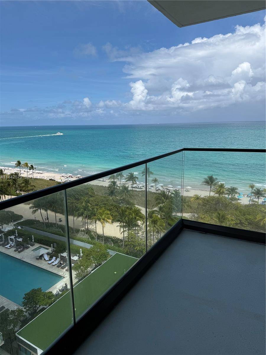 10185 NE Collins AveBal Harbour - Condo/Co-Op/Seasonal,Condo condo unit 1220 - picture