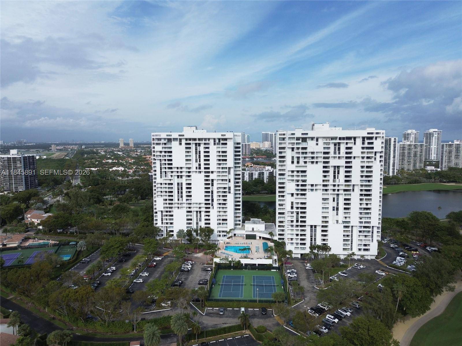 20225 NE 34th CtAventura - Condo 5+ Stories,Condo condo unit 818 - picture
