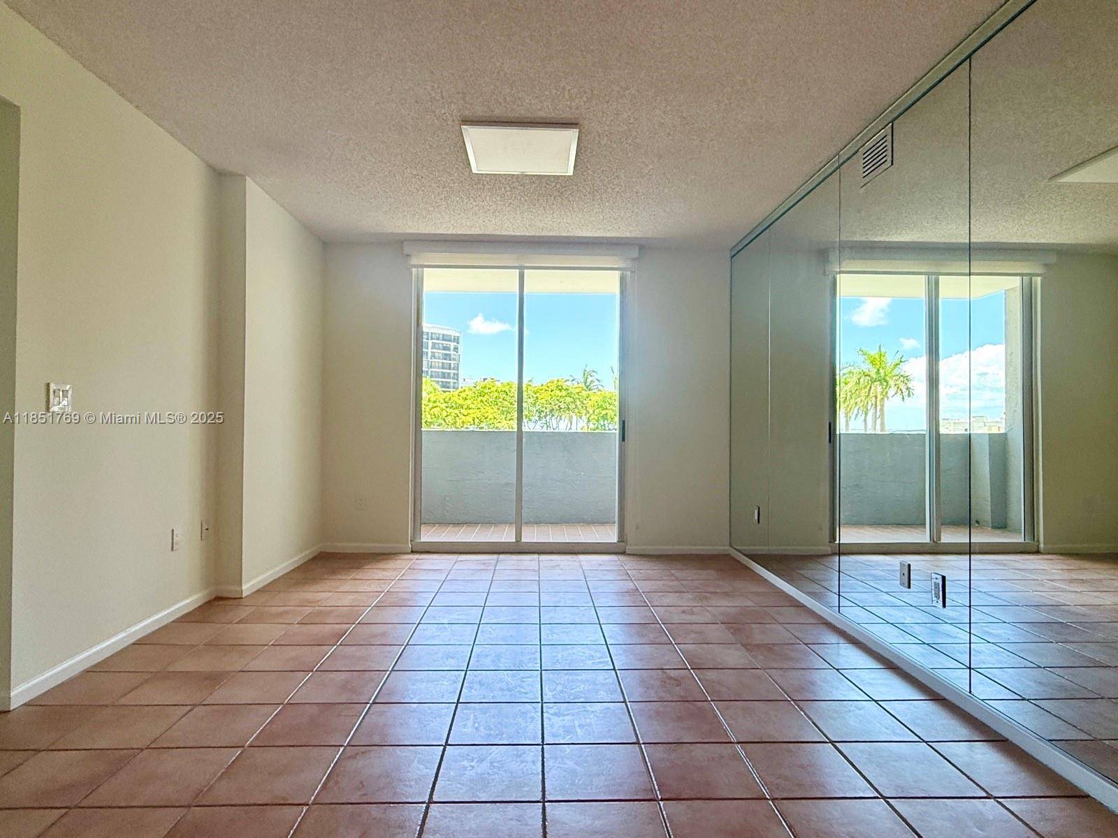 185 SE 14th TerMiami - Condo/Co-Op/Annual,Condo condo unit 906 - picture