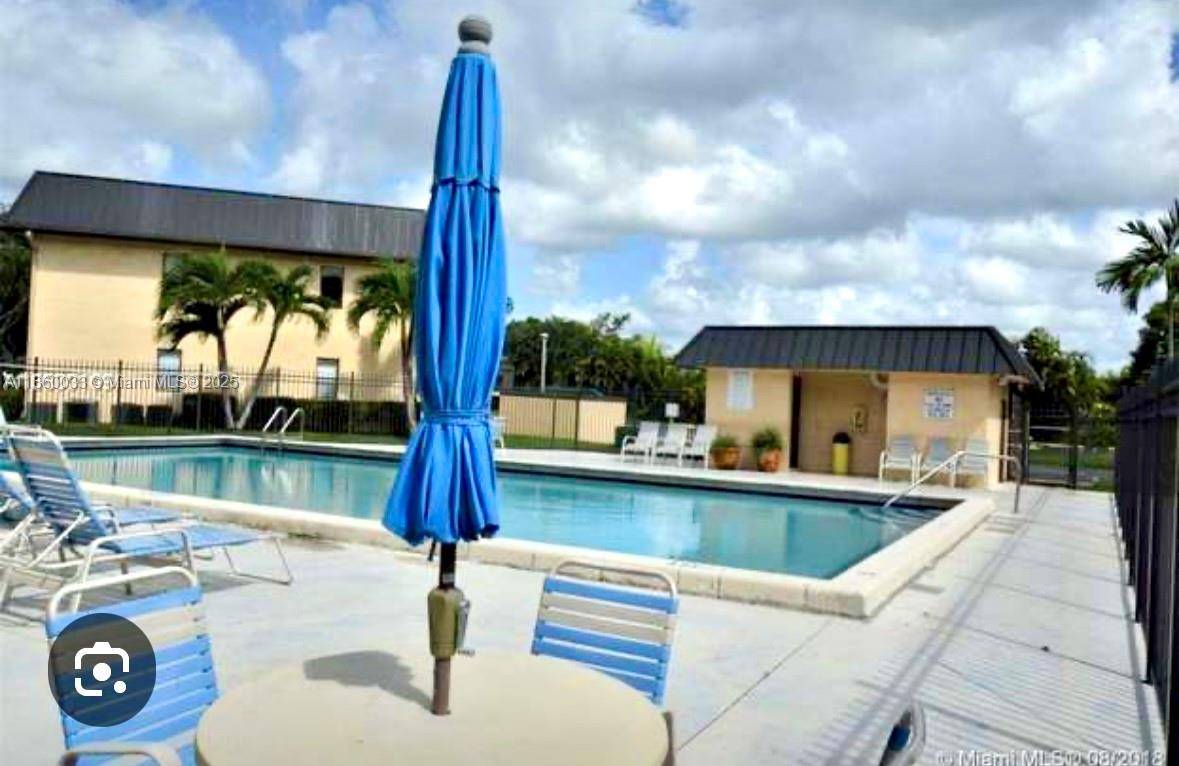 9317 NW 1st CtPembroke Pines - Condo 1-4 Stories,Condo condo unit 105 - picture