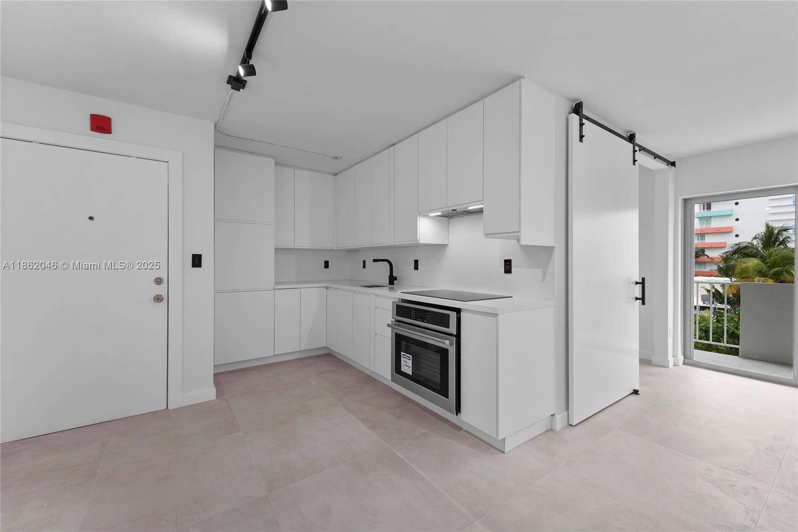 240 Collins AveMiami Beach - Condo 5+ Stories,Condo condo unit 4A - picture