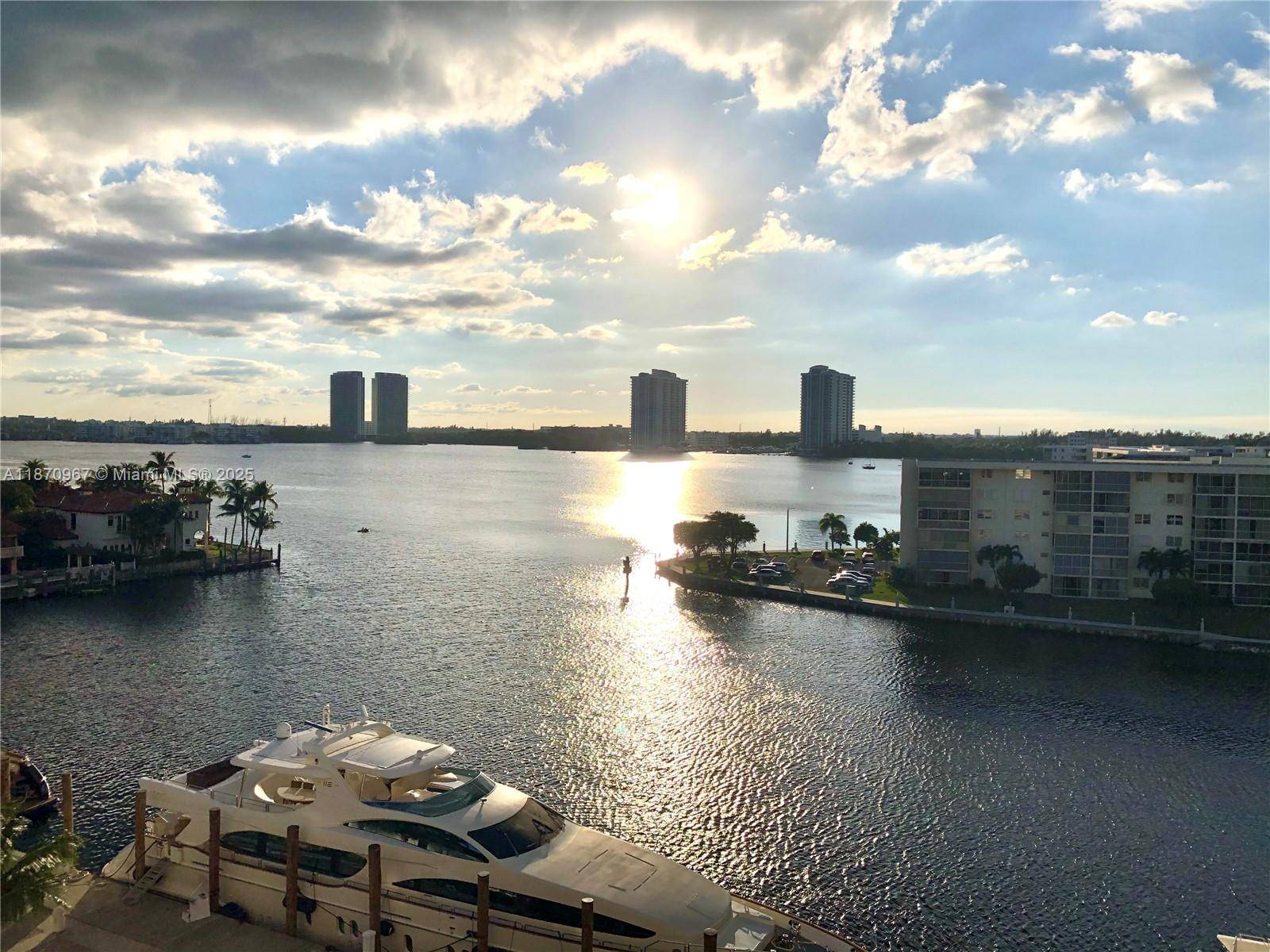 1000 W Island BlvdAventura - Condo/Co-Op/Annual,Condo condo unit 712 - picture