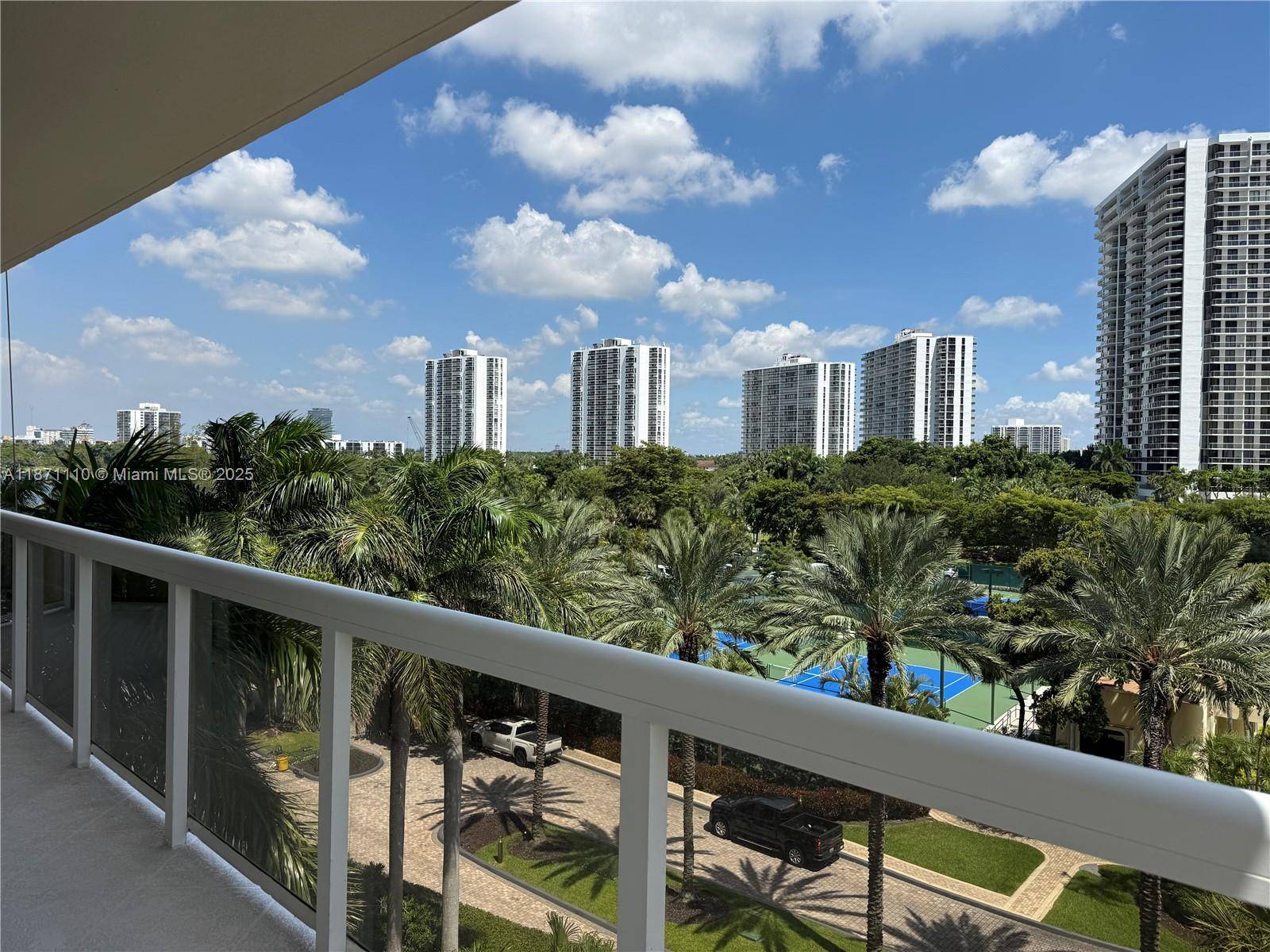 20185 E Country Club DrAventura - Condo 5+ Stories,Condo condo unit 510 - picture