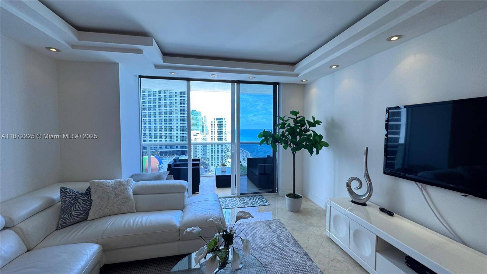 1830 S Ocean Dr (Avail APRIL 12 ,2026Hallandale Beach - Condo/Co-Op/Annual,Condo condo unit 2211 - picture