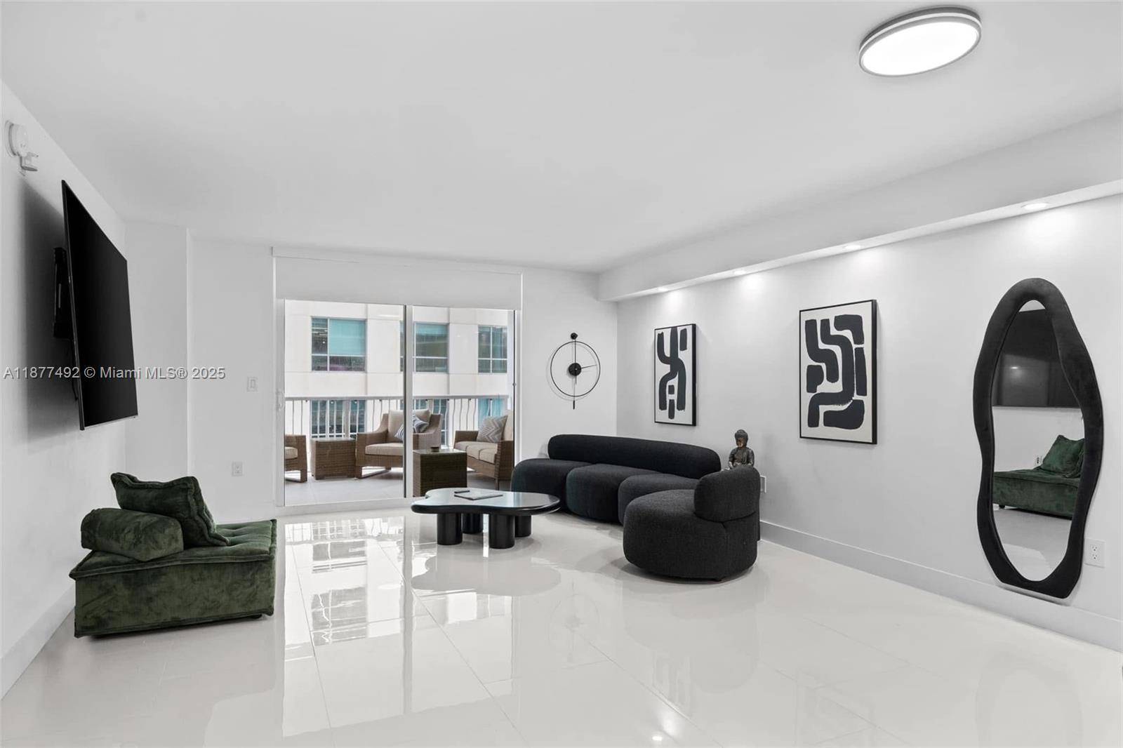1200 Brickell Bay DrMiami - Condo/Co-Op/Annual,Condo condo unit 2812 - picture