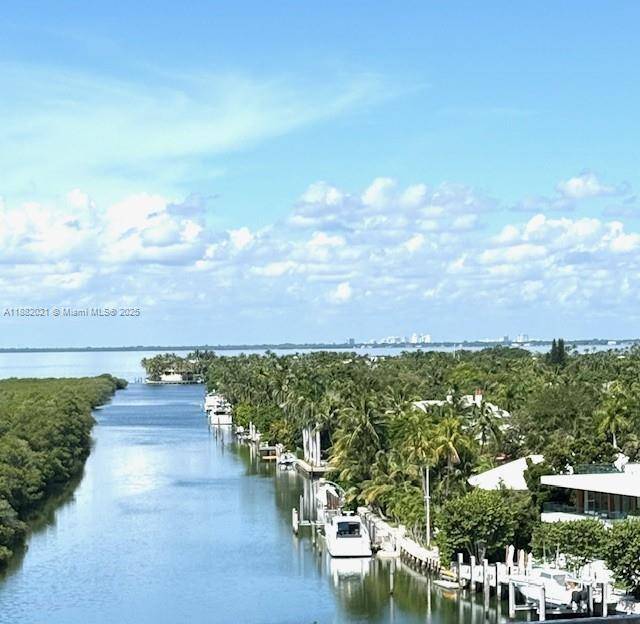 1121 Crandon BlvdKey Biscayne - Condo/Co-Op/Seasonal,Condo condo unit D702 - picture