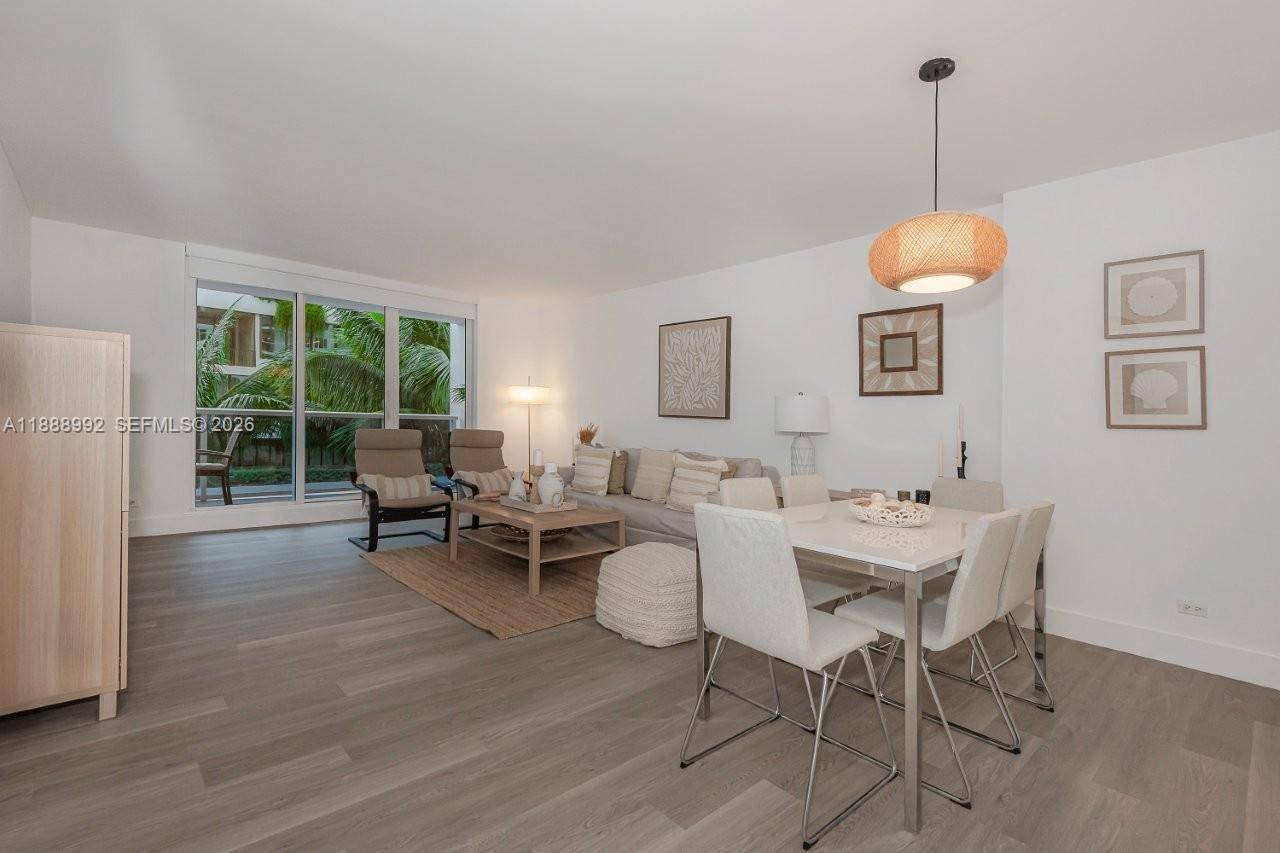 2301 Collins AveMiami Beach - Condo/Co-Op/Seasonal,Condo condo unit 333 - picture