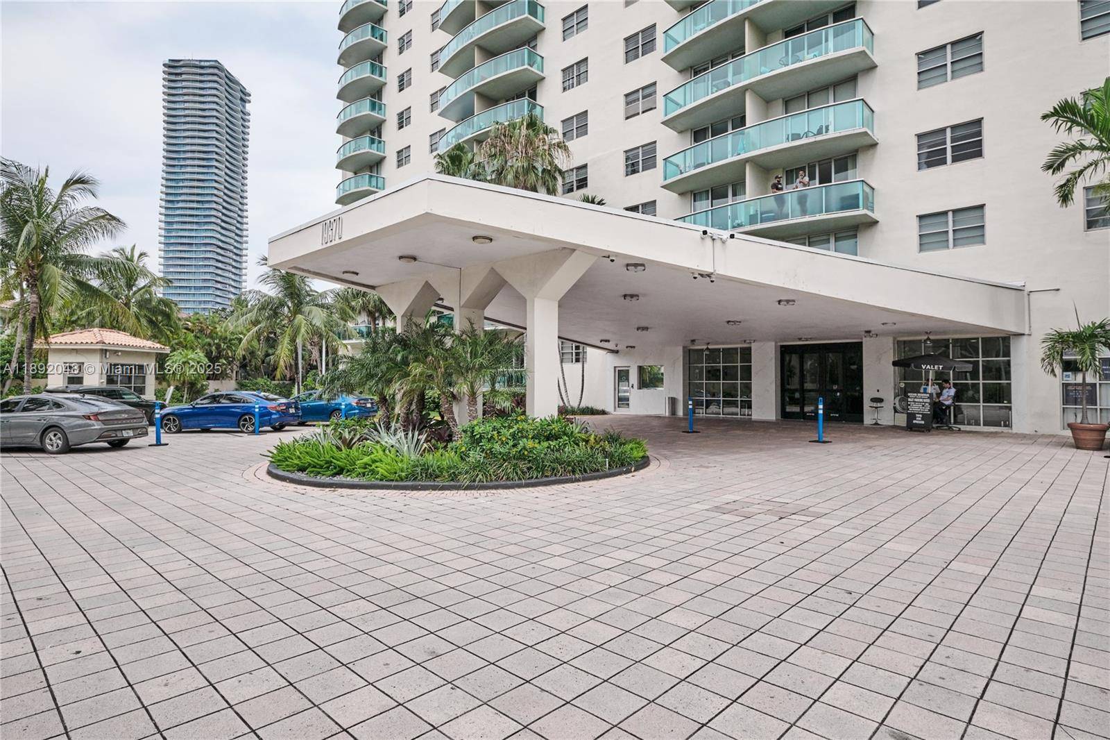 19370 Collins AveSunny Isles Beach - Condo 5+ Stories,Condo condo unit 407 - picture