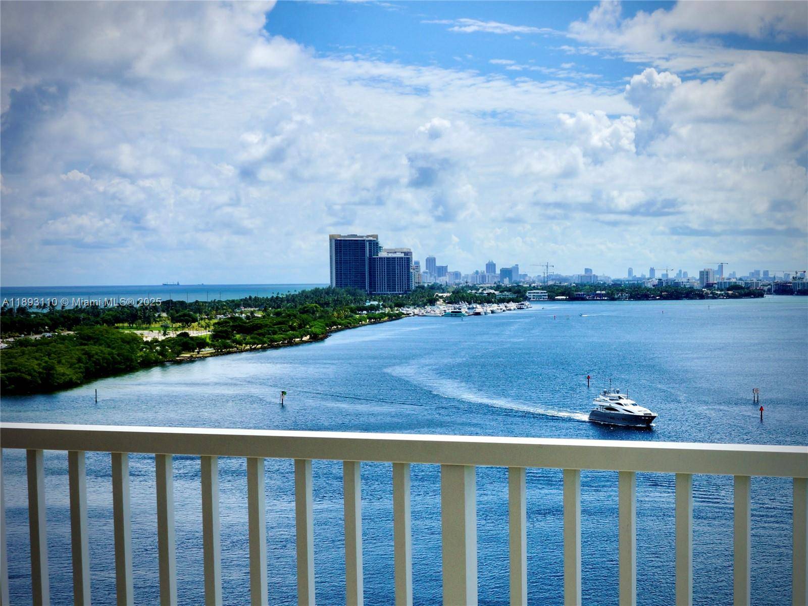 300 Bayview DrSunny Isles Beach - Condo/Co-Op/Seasonal,Condo condo unit 1206 - picture