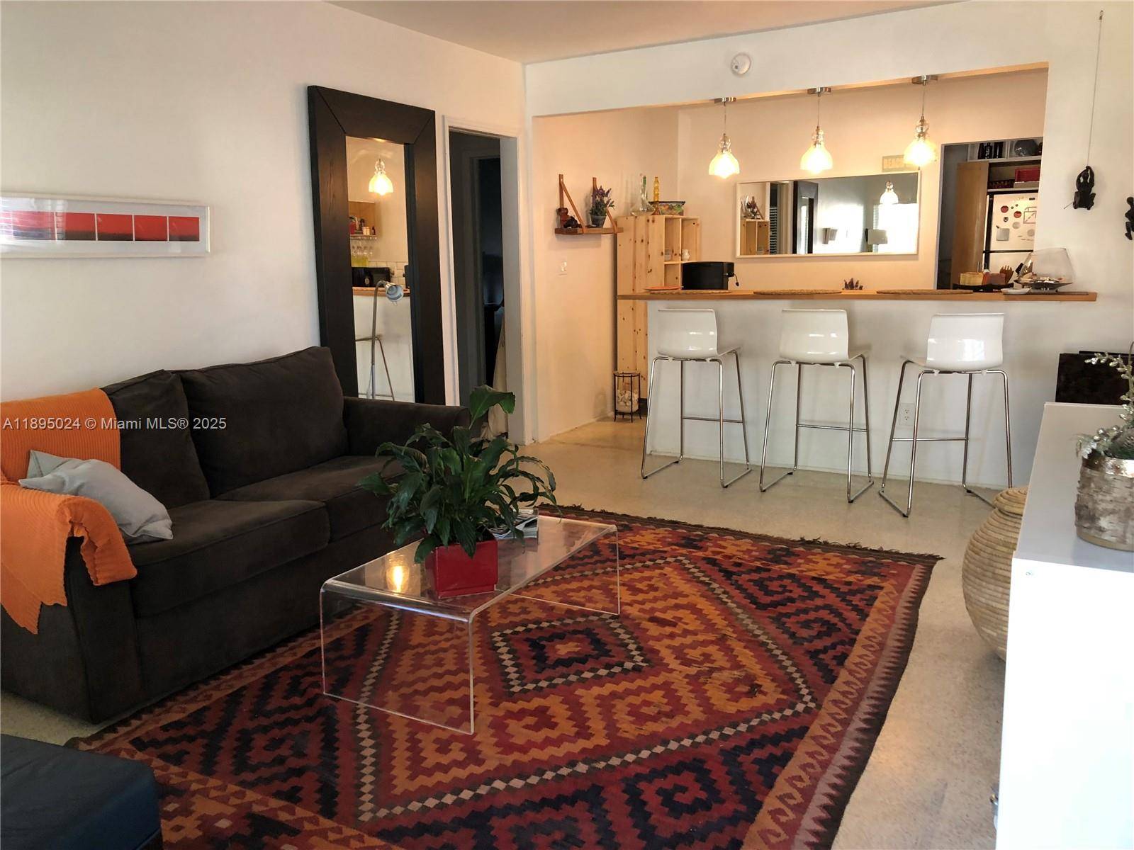 1160 SW 22nd terraceMiami - Duplex/Tri/Quad-Annual,House condo unit 2 - picture