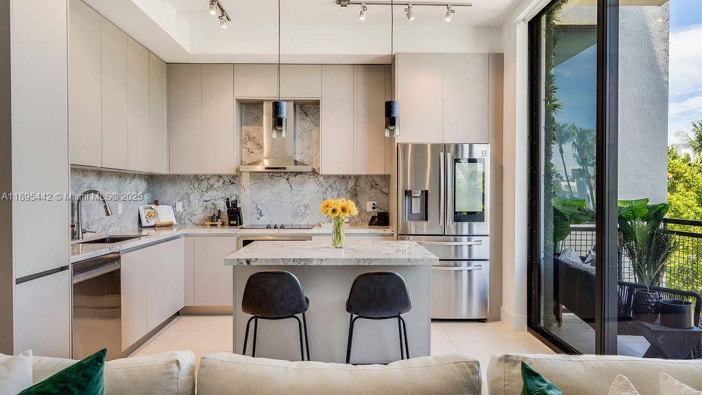 1030 15th StMiami Beach - Condo/Co-Op/Annual,Condo condo unit 201 - picture