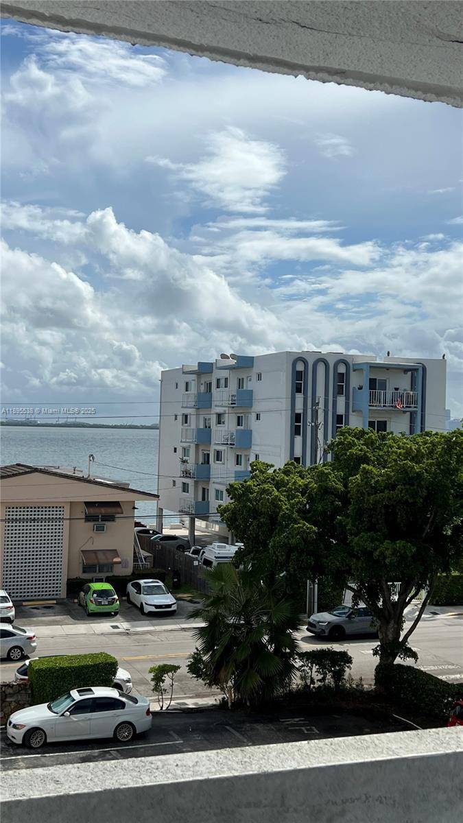 1801 S Treasure DrNorth Bay Village - Condo 5+ Stories,Condo condo unit 415 - picture