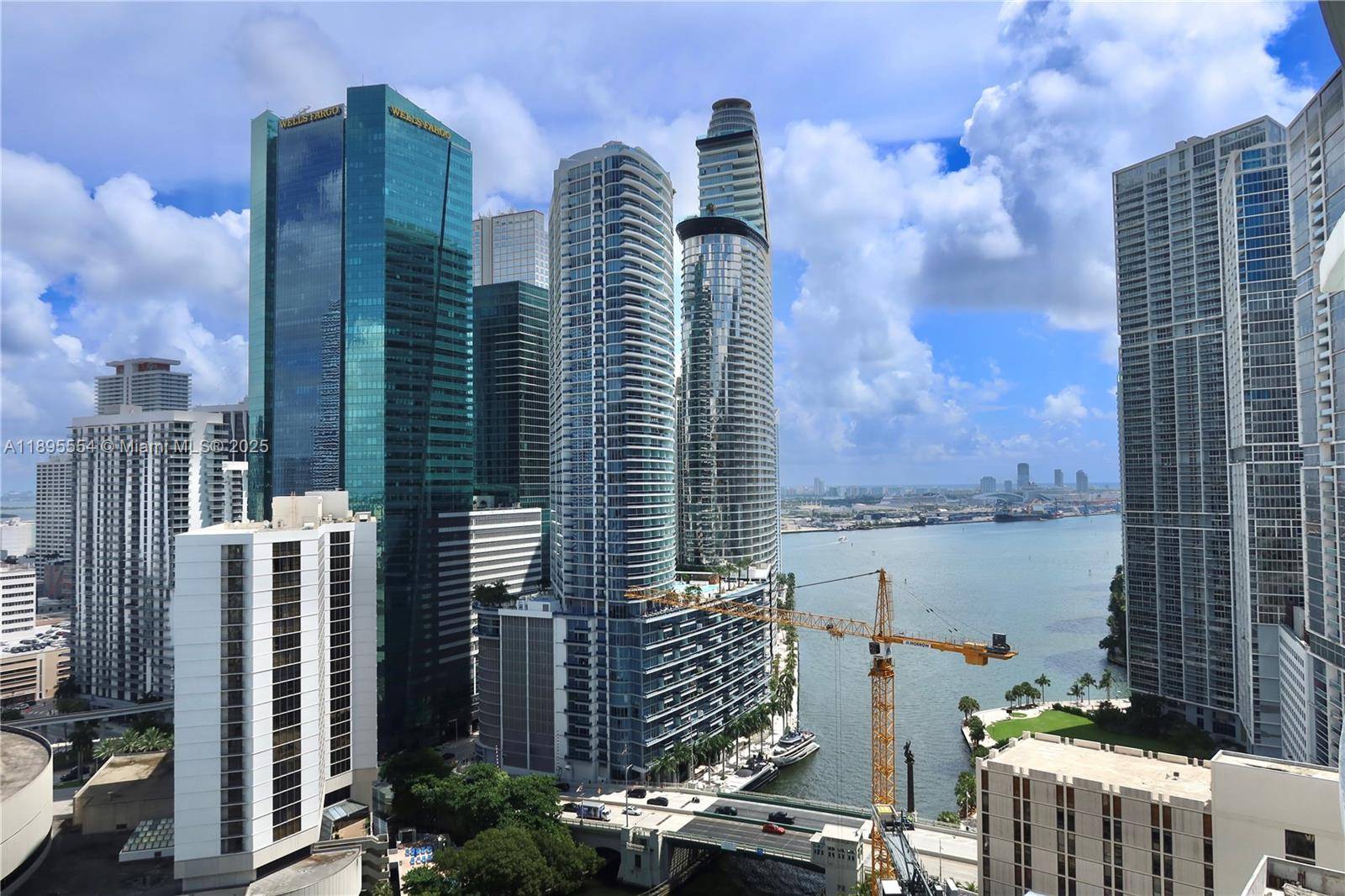 41 SE 5th StMiami - Apartments-Seasonal,Apartment condo unit 1611 - picture