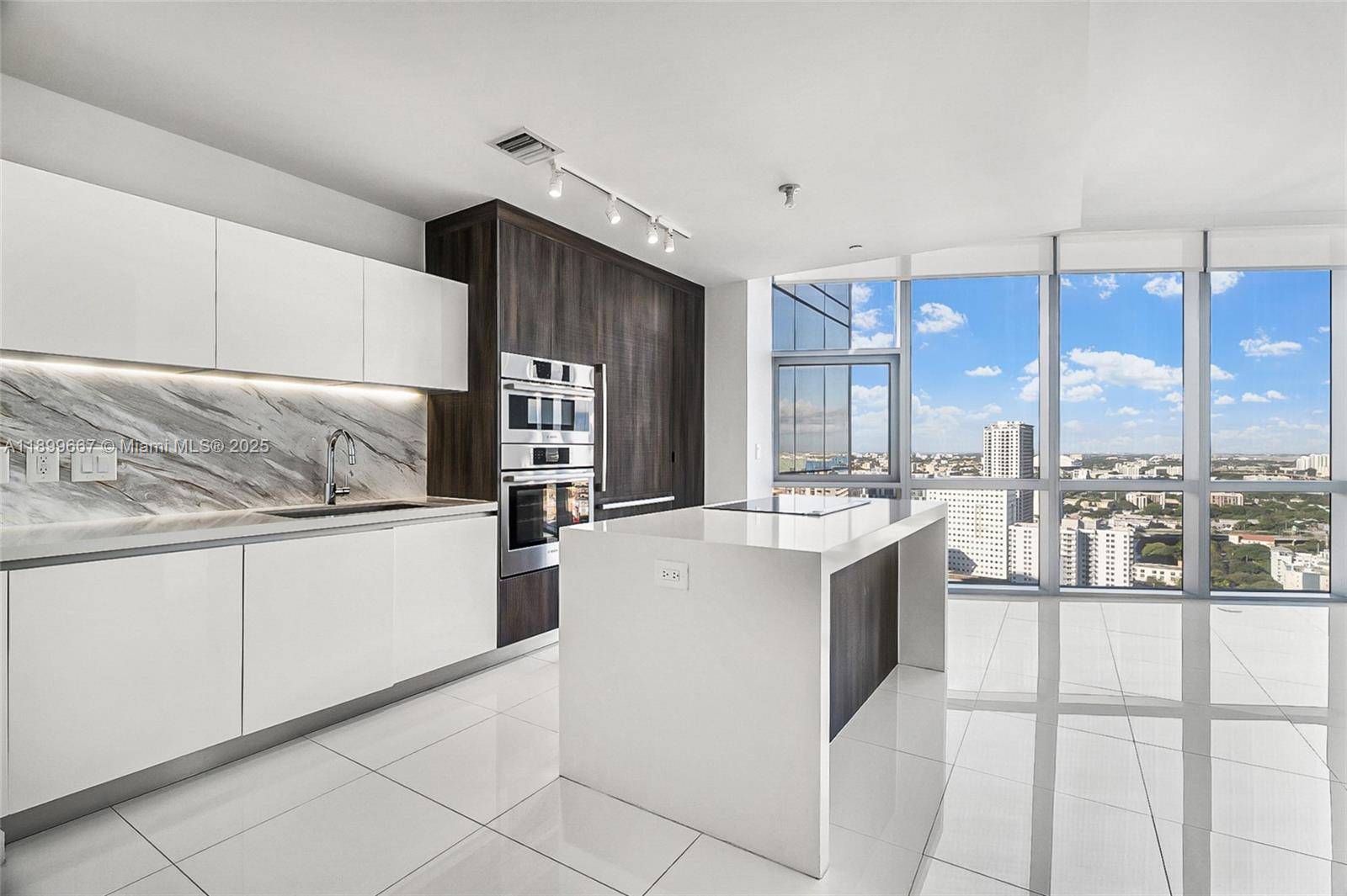 851 NE 1st AveMiami - Condo 5+ Stories,Condo condo unit 2802 - picture