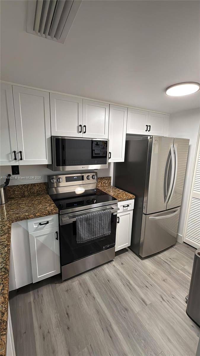 650 West AveMiami Beach - Condo 5+ Stories,Condo condo unit 303 - picture