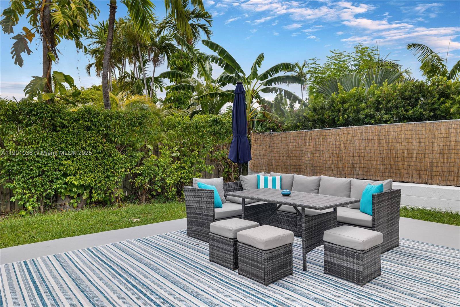 8926 Abbott AveSurfside - picture