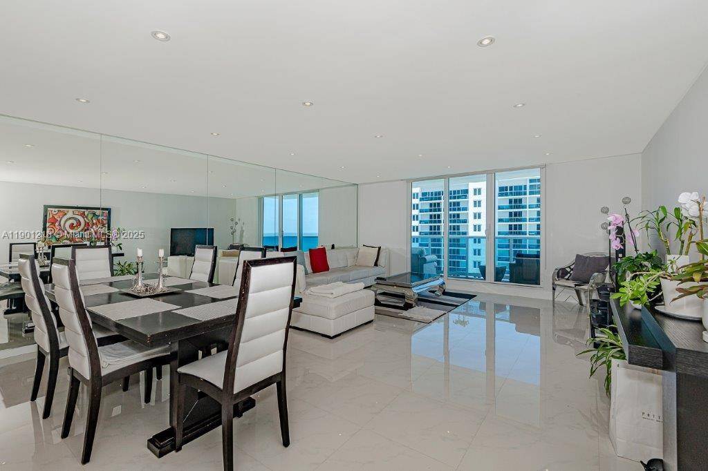 2301 Collins AveMiami Beach - Condo/Co-Op/Seasonal,Condo condo unit 1210 - picture