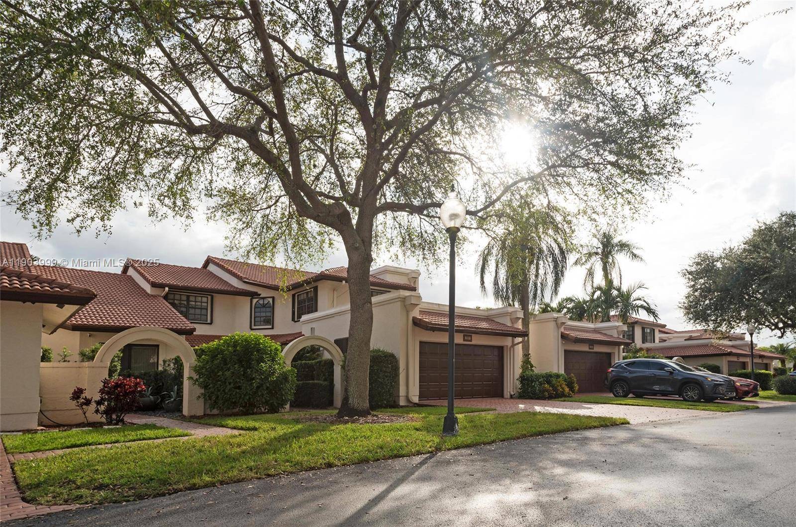 9318 NW 50th Doral CirDoral - Single Family-Annual,House condo unit 00 - picture