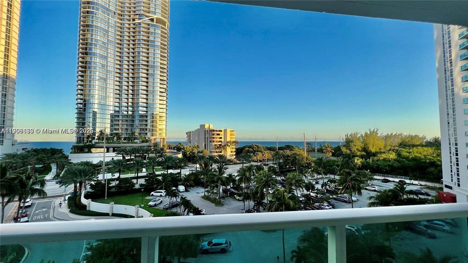 100 Bayview DrSunny Isles Beach - Condo 5+ Stories,Condo condo unit 607 - picture