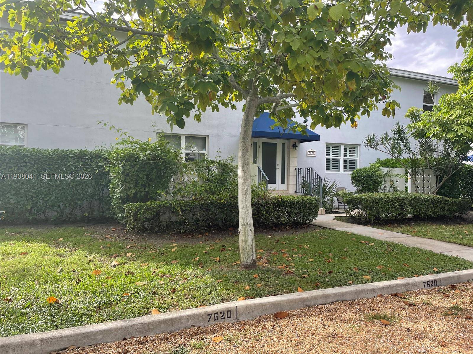 7620 SW 54th CtMiami - Condo 1-4 Stories,Condo condo unit 19C - picture