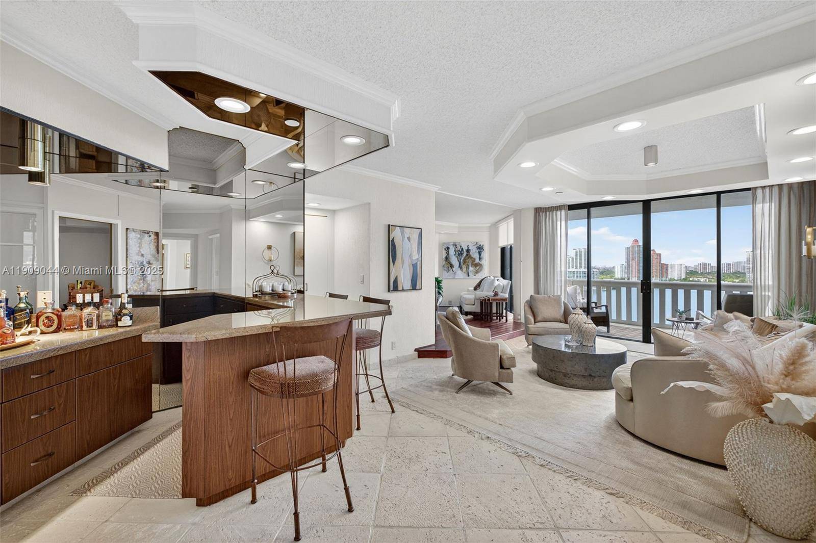 3000 Island BlvdAventura - Condo 5+ Stories,Condo condo unit 1904 - picture