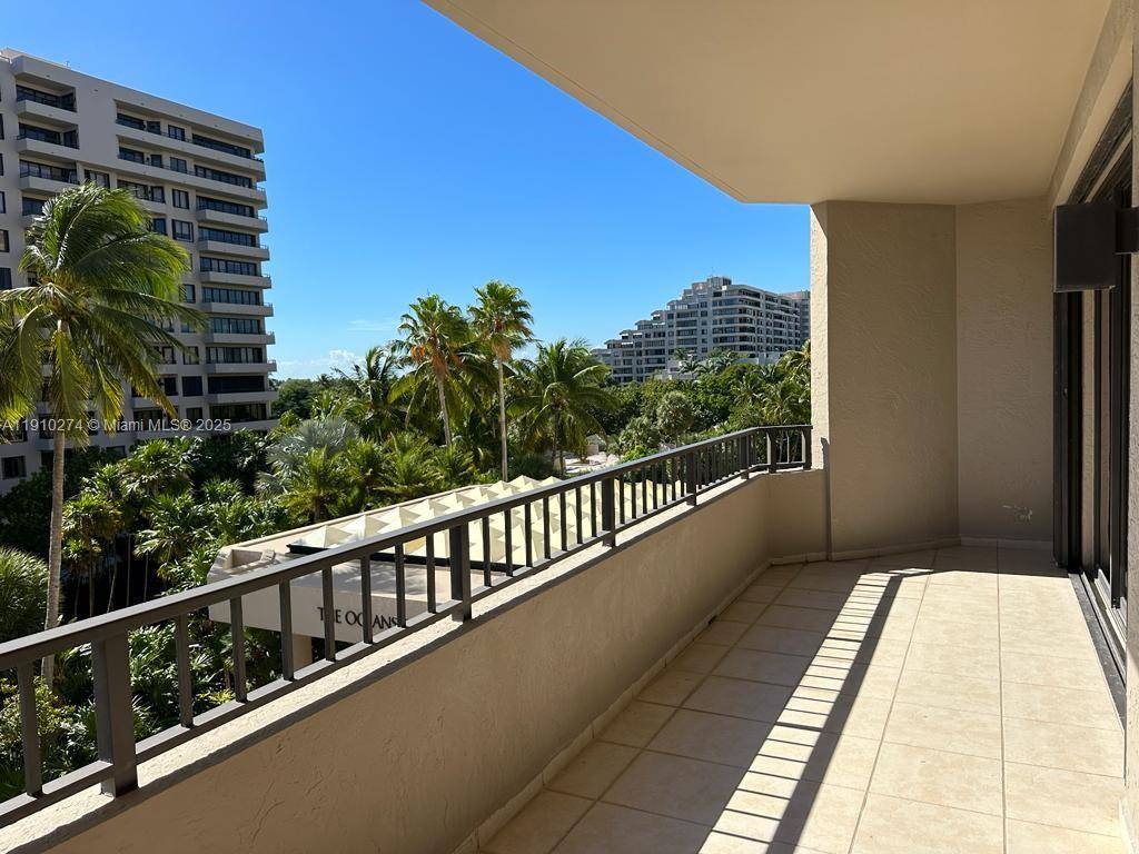 251 Crandon BlvdKey Biscayne - Condo/Co-Op/Annual,Condo condo unit 430 - picture