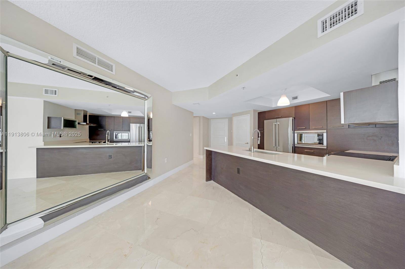 150 Sunny Isles BlvdSunny Isles Beach - Condo 5+ Stories,Condo condo unit 601 - picture